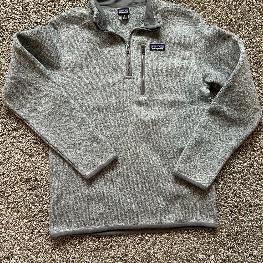 Patagonia Gray Pullover Sweater with Quarter-Zip and Long Sleeves